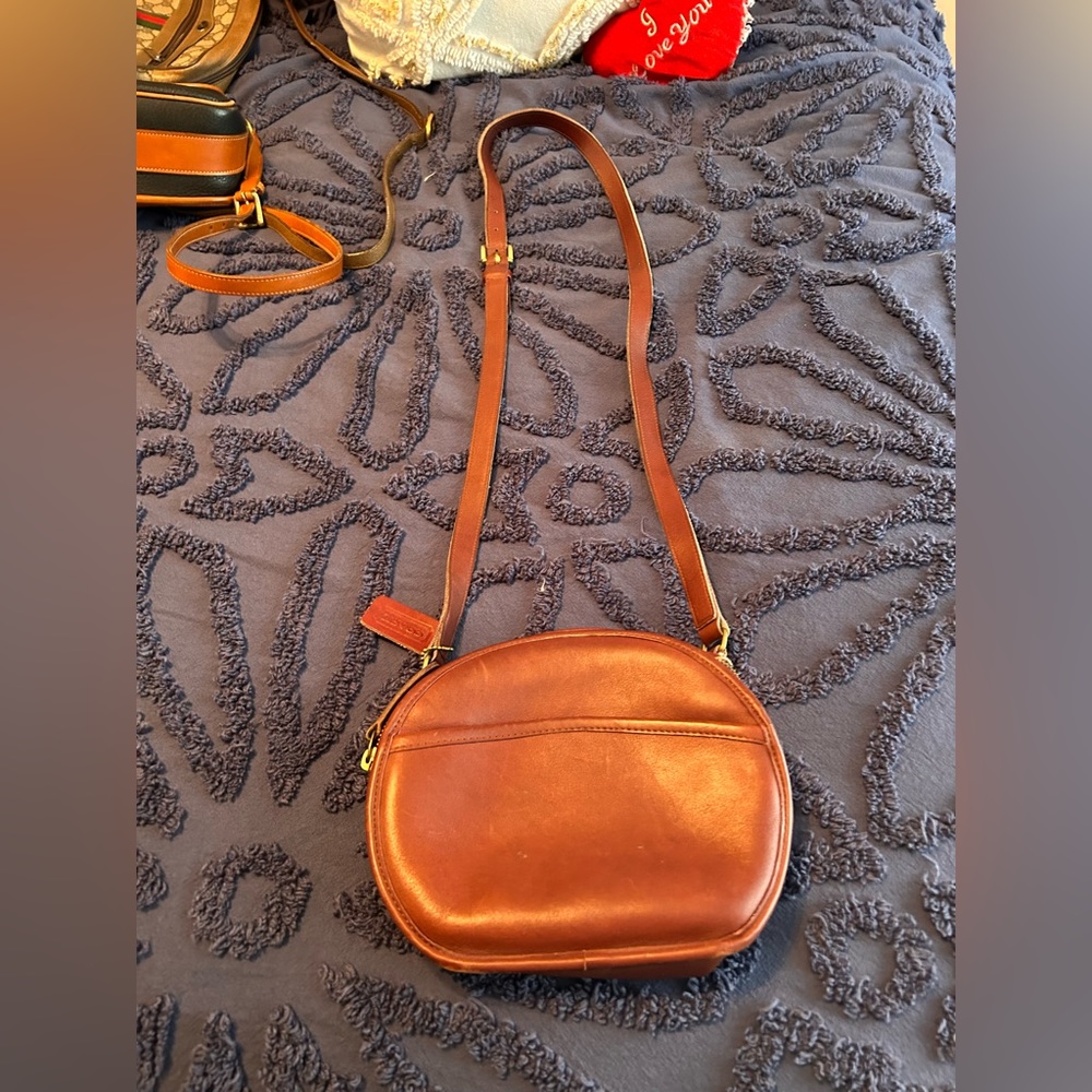 VINTAGE Coach Crossbody bag